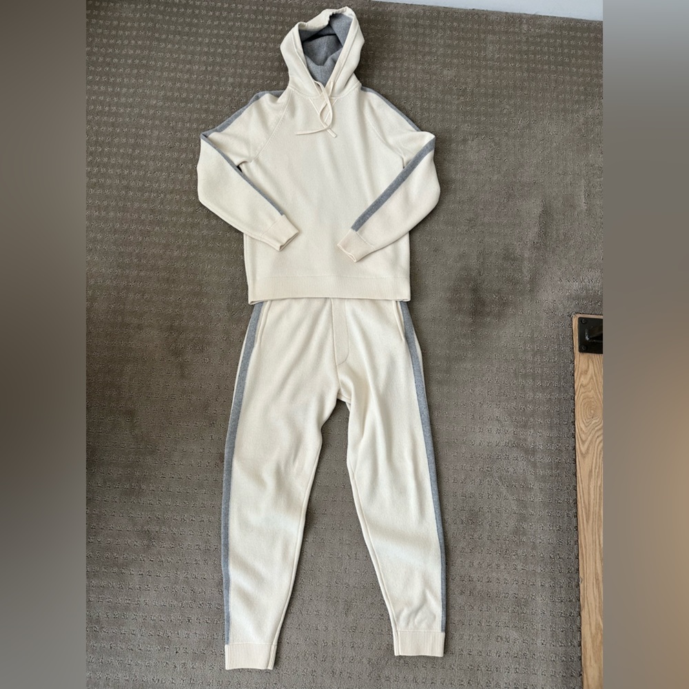 Theory men’s wool and cashmere joggers and hoodie set